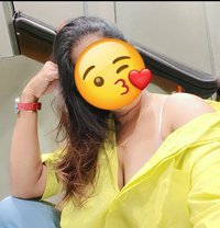 Soni for real meet and cam session - puta in Mumbai