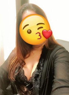 Soni for real meet and cam session - escort in Mumbai Photo 7 of 7
