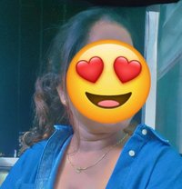 Soni for real meet and cam session - puta in Mumbai