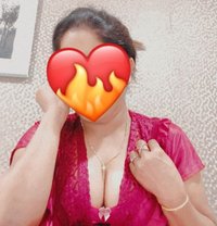 Soni for real meet and cam session - escort in Mumbai