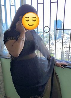 Soni for real meet and cam session - escort in Mumbai Photo 4 of 6