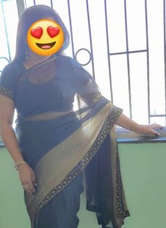 Soni for real meet and cam session - escort in Mumbai Photo 6 of 6