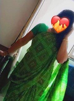 Soni for real meet and cam session - escort in Mumbai Photo 8 of 8