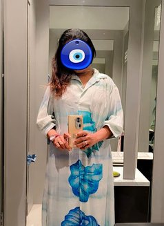 Soni for real meet and cam session - escort in Mumbai Photo 7 of 9