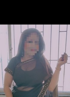 Soni for real meet and cam session - escort in Mumbai Photo 7 of 9