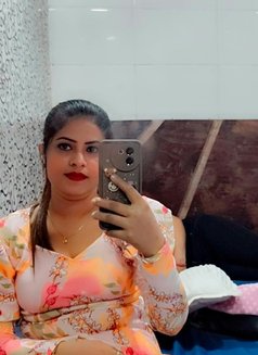 Soni Gupta - puta in Bangalore Photo 3 of 4