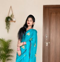 Soni - escort in Hyderabad Photo 1 of 1