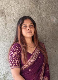 Soni Cam and & Reel meet - escort in Ahmedabad Photo 6 of 7