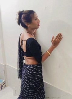 Soni Patil - Transsexual adult performer in Surat Photo 1 of 2
