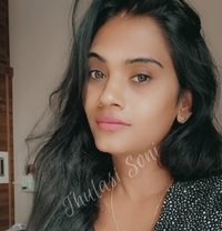 Soni - CAM & Real Meets available DM now - puta in Bangalore Photo 2 of 5