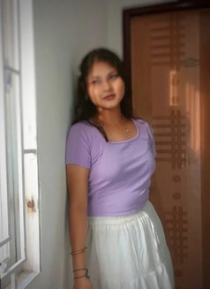 Nishu Singh - escort in Hyderabad Photo 3 of 3