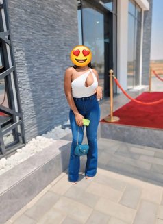 Sonia - escort in Ras al-Khaimah Photo 1 of 1