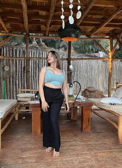 Sonia Arora Independent Girls - puta in New Delhi Photo 1 of 3
