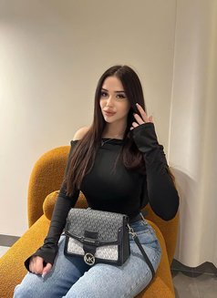 Sonia - escort in Dubai Photo 4 of 6