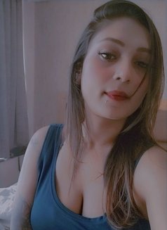 Sonia Call Girls Vip Model Incall Outcal - puta in Hyderabad Photo 4 of 4