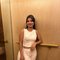 𝐒𝐨𝐧𝐢𝐲𝐚 𝐌𝐞𝐞𝐭𝐮𝐩 - escort in Mumbai Photo 1 of 6