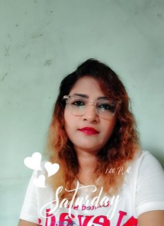 Sonia riyal meet - escort in Mumbai Photo 2 of 3