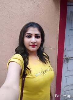 Sonia riyal meet - escort in Mumbai Photo 3 of 3
