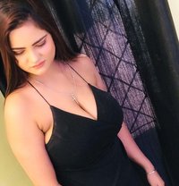 Sonia Independent girl - puta in New Delhi Photo 8 of 8