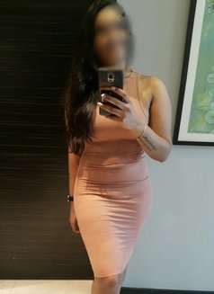 South INDIAN GIRL NISHA for 2 days only - puta in Kuala Lumpur Photo 1 of 6