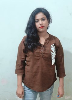 Sonia cash payment by hand - escort in Gurgaon Photo 1 of 19
