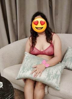 Sonia - escort in Kolkata Photo 5 of 5