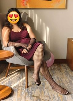 Sonia - escort in Kolkata Photo 4 of 8