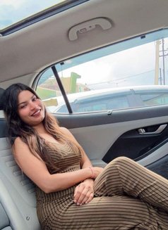 Sonia 𝗢𝘂𝘁𝗰𝗮𝗹𝗹𝘀 𝗛𝗼𝘁𝗲𝗹 - escort in Mumbai Photo 4 of 5