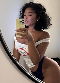 Sonia, Just Landed in the City 🇿🇦 - puta in Kathmandu Photo 2 of 3