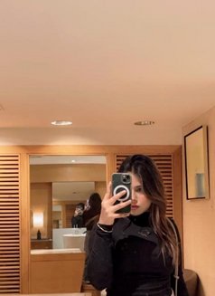 Sonia - escort in Pune Photo 5 of 10