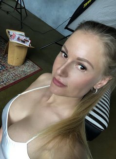 Sonia - escort in Saint Petersburg Photo 2 of 29