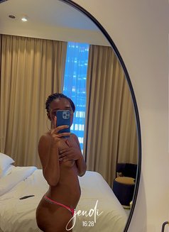 Sonia Shy & Horny JVC - puta in Dubai Photo 11 of 11