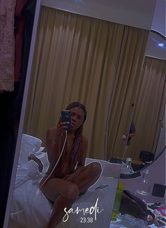 Sonia JVC - puta in Dubai Photo 16 of 21
