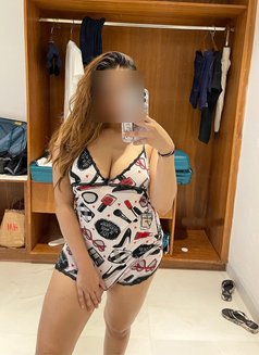Sonia Singh - escort in Berlin Photo 6 of 7