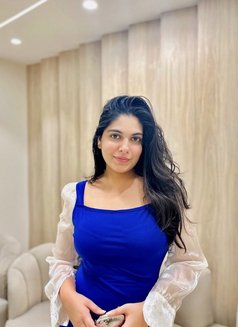 Sonia Singh - puta in Munich Photo 2 of 6