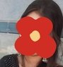 Sonia Singh Real meet & cam show - puta in Hyderabad Photo 5 of 5