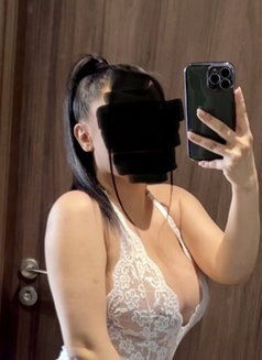 Soniaa - escort in Muscat Photo 4 of 6