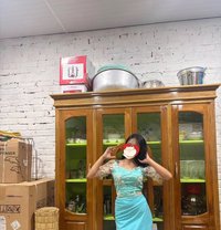 Sonika Cam Chat & Meet Available - puta in Kathmandu