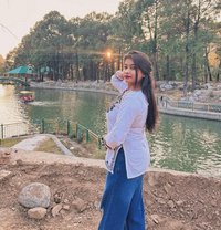 Soniya Cam and real meet - escort in Chennai