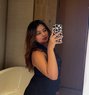Soniya Cam and real meet - escort in Chennai Photo 2 of 6