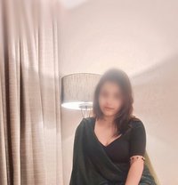 Soniya Cam - puta in Kathmandu