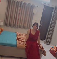 Soniya,cam& real meet. - escort in Pune