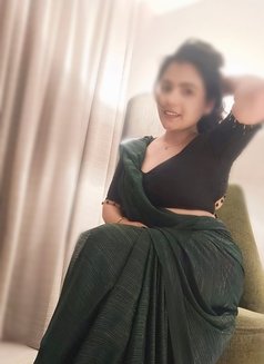 Soniya (Only Cam show) - puta in Chennai Photo 13 of 13