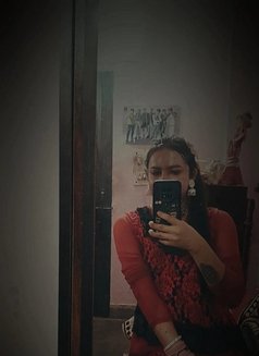 Soniya - Male escort in New Delhi Photo 4 of 4