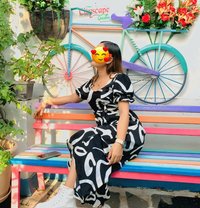 Soniya Dhakal(Hand cash service) - puta in Kathmandu