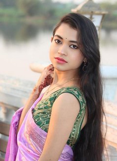 Soniya Gupta - escort in Hyderabad Photo 1 of 6