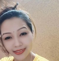 Soniya Independent Callge Girl - puta in Hyderabad