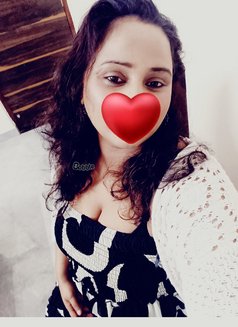 Soniya - escort in Mumbai Photo 5 of 7