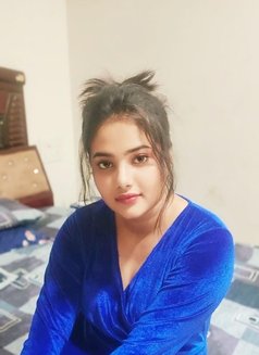 Soniya - escort in Bangalore Photo 1 of 3