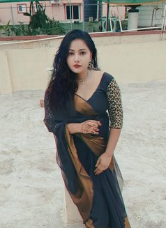 Soniya - escort in Bangalore Photo 2 of 3